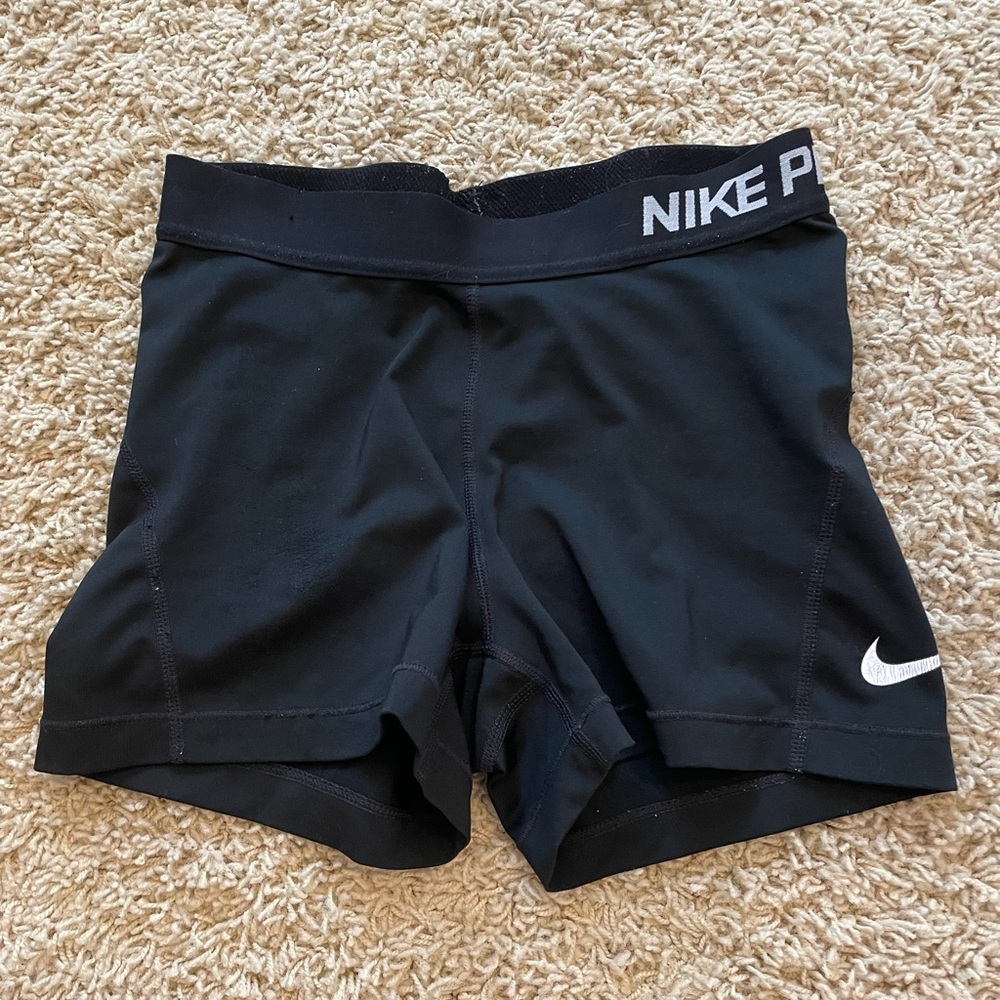 Nike Pro Women’s shorts